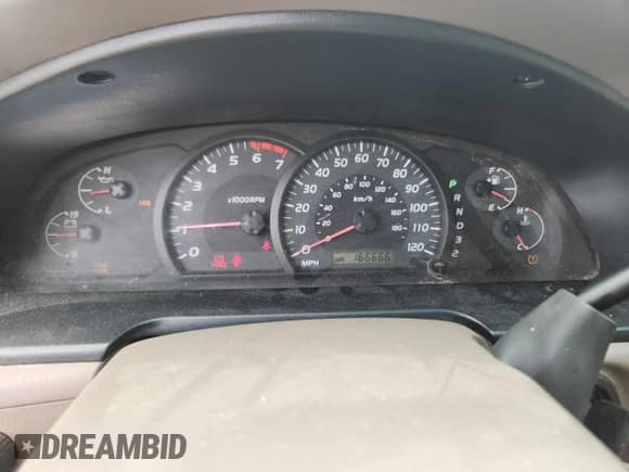 2006 Toyota Tundra Limited z VIN 5TBET38166S526045, wystawiony jako Copart lot #66914345 z przebiegiem 166 666 mil mil oraz Czysty tytuł • Clean title. Historia ofert i sprzedaży dostępna na DreamBid. Obrazek 9.