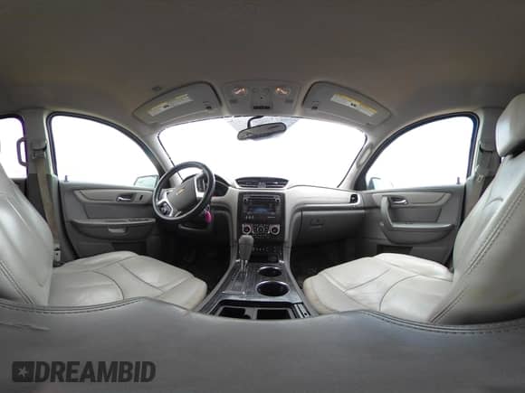 2014 Chevrolet Traverse LT z VIN 1GNKRHKD1EJ318053, wystawiony jako IAAI lot #42562508 z przebiegiem 93 544 mil mil oraz . Historia ofert i sprzedaży dostępna na DreamBid. Obrazek 18.