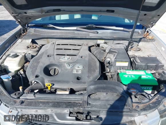 2008 Hyundai Sonata SE z VIN 5NPEU46FX8H388379, wystawiony jako IAAI lot #43438541 z przebiegiem 107 320 mil mil oraz . Historia ofert i sprzedaży dostępna na DreamBid. Obrazek 10.