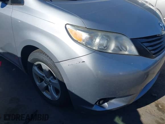 2016 Toyota Sienna L with VIN 5TDZK3DC2GS743662, listed as a IAAI auction lot 43425945 with 224,267 mi miles and . Bid and sale history available at DreamBid. Image 17.