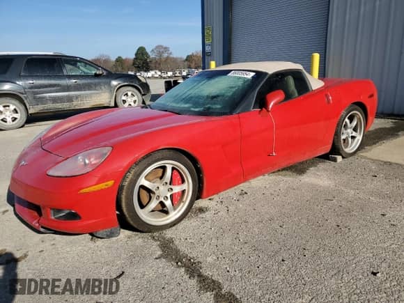 2006 Chevrolet Corvette с VIN 1G1YY36U965123288, выставлен на аукционе Copart как лот 86005954 с пробегом Не указан миль и Списание • Salvage title. История ставок и продаж доступна на DreamBid. Изображение 1.