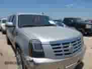 2011 Cadillac Escalade ESV Premium with VIN 1GYS3JEF0BR181757, listed as a IAAI auction lot 42545031 with 161,357 mi miles and . Bid and sale history available at DreamBid. Image 1.