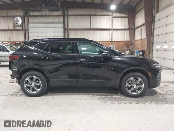 2023 Chevrolet Blazer LT с VIN 3GNKBJR45PS234918, выставлен на аукционе IAAI как лот 42318333 с пробегом 16 348 миль миль и . История ставок и продаж доступна на DreamBid. Изображение 14.