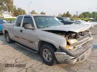 2004 Chevrolet Silverado 1500 LS with VIN 2GCEC19V241266602, listed as a IAAI auction lot 42883879 with 402,106 mi miles and . Bid and sale history available at DreamBid. Image 1.