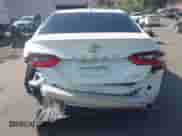 2023 Toyota Camry SE z VIN 4T1G11AK8PU812839, wystawiony jako IAAI lot #43408871 z przebiegiem 24 277 mil mil oraz . Historia ofert i sprzedaży dostępna na DreamBid. Obrazek 17.