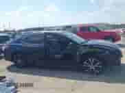 2019 Toyota Camry SE z VIN 4T1B11HK5KU709158, wystawiony jako IAAI lot #43355088 z przebiegiem 108 413 mil mil oraz . Historia ofert i sprzedaży dostępna na DreamBid. Obrazek 14.