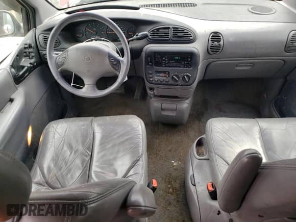 1999 Dodge Grand Caravan with VIN 1B4GT74L6XB611925, listed as a Copart auction lot 47387285 with 124,874 mi miles and Non repairable. Bid and sale history available at DreamBid. Image 8.