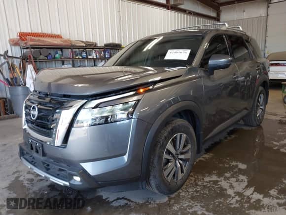 2023 Nissan Pathfinder SL с VIN 5N1DR3CC6PC217426, выставлен на аукционе IAAI как лот 42485676 с пробегом 33 422 миль миль и . История ставок и продаж доступна на DreamBid. Изображение 2.