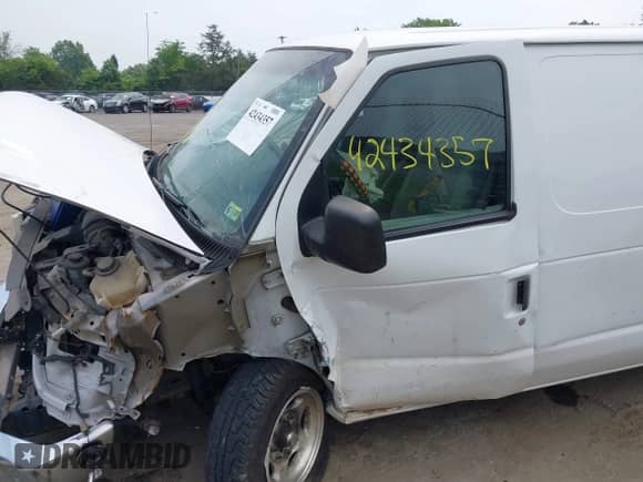 2013 Ford Econoline Cargo Commercial with VIN 1FTNE2EL2DDB04042, listed as a IAAI auction lot 42434357 with Not provided miles and . Bid and sale history available at DreamBid. Image 6.
