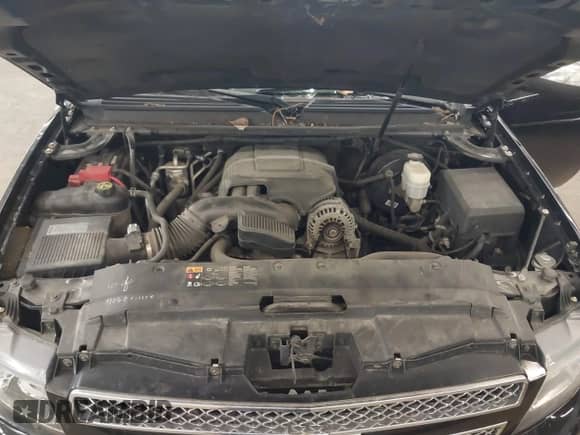 2013 Chevrolet Suburban LT z VIN 1GNSKJE79DR198844, wystawiony jako IAAI lot #42710411 z przebiegiem 184 396 mil mil oraz . Historia ofert i sprzedaży dostępna na DreamBid. Obrazek 10.