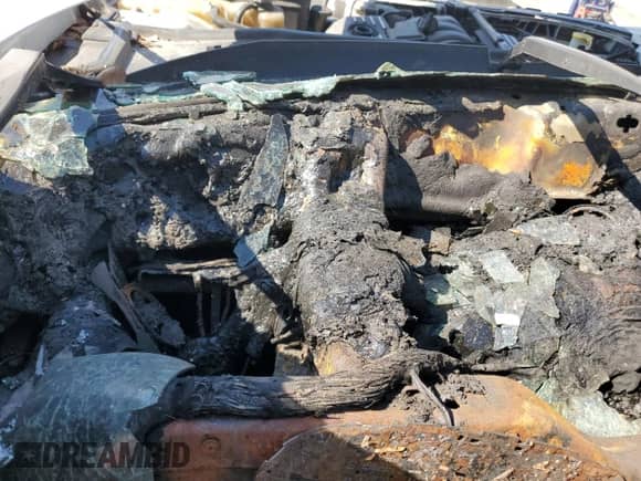 2014 Chrysler 300 SRT-8 с VIN 2C3CCAFJ1EH118429, выставлен на аукционе Copart как лот 88139865 с пробегом Не указан миль и На запчасти • Non repairable. История ставок и продаж доступна на DreamBid. Изображение 9.