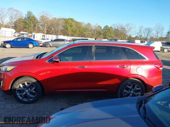 2016 Kia Sorento SX z VIN 5XYPK4A53GG165152, wystawiony jako IAAI lot #41247817 z przebiegiem 113 067 mil mil oraz . Historia ofert i sprzedaży dostępna na DreamBid. Obrazek 14.