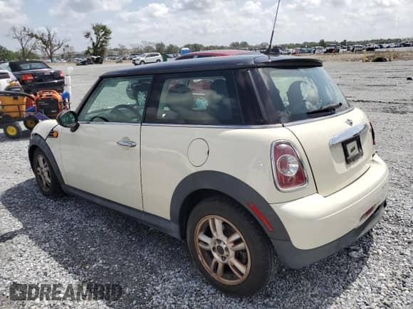 2013 MINI Hardtop with VIN WMWSU3C59DT686532, listed as a Copart auction lot 60481655 with 78,711 mi miles and Salvage title. Bid and sale history available at DreamBid. Image 2.