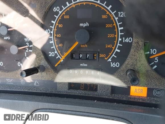 1991 Mercedes-Benz 500 с VIN WDBFA66E0MF022224, выставлен на аукционе IAAI как лот 42334994 с пробегом 90 984 миль миль и . История ставок и продаж доступна на DreamBid. Изображение 15.