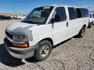 2009 Chevrolet Express Passenger with VIN 1GAHG35K091181417, listed as a Copart auction lot 80751265 with 286,059 mi miles and Salvage title. Bid and sale history available at DreamBid. Image 1.