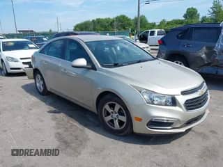 2015 Chevrolet Cruze LT с VIN 1G1PC5SB3F7172274, выставлен на аукционе IAAI как лот 42868553 с пробегом 111 758 миль миль и . История ставок и продаж доступна на DreamBid. Изображение 1.