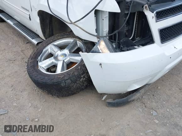 2013 Chevrolet Tahoe LT с VIN 1GNSKBE05DR354421, выставлен на аукционе IAAI как лот 42935990 с пробегом 145 514 миль миль и . История ставок и продаж доступна на DreamBid. Изображение 6.