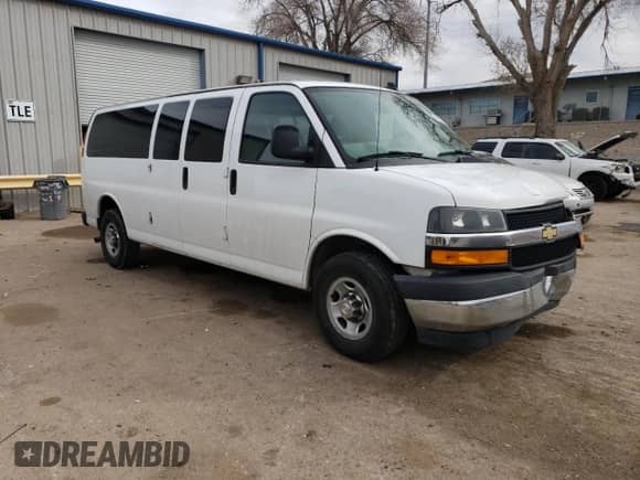 2018 Chevrolet Express Passenger LT с VIN 1GAZGPFG0J1280071, выставлен на аукционе Copart как лот 44277365 с пробегом 141 364 миль миль и Списание • Salvage title. История ставок и продаж доступна на DreamBid. Изображение 4.