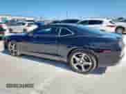 2010 Chevrolet Camaro 1SS z VIN 2G1FJ1EJ6A9195231, wystawiony jako Copart lot #60176755 z przebiegiem 197 783 mil mil oraz Czysty tytuł • Clean title. Historia ofert i sprzedaży dostępna na DreamBid. Obrazek 2.