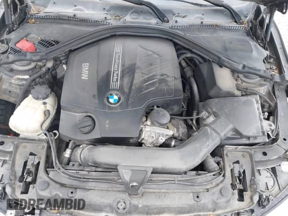 2014 BMW 4 Series 435i xDrive z VIN WBA3R5C54EF784725, wystawiony jako IAAI lot #42291673 z przebiegiem 107 124 mil mil oraz . Historia ofert i sprzedaży dostępna na DreamBid. Obrazek 10.