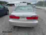 1999 Honda Accord LX с VIN JHMCG5649XC009190, выставлен на аукционе IAAI как лот 43385121 с пробегом 222 496 миль миль и . История ставок и продаж доступна на DreamBid. Изображение 16.