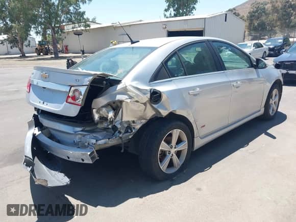 2013 Chevrolet Cruze 2LT с VIN 1G1PE5SB4D7158696, выставлен на аукционе IAAI как лот 42678648 с пробегом Не указан миль и . История ставок и продаж доступна на DreamBid. Изображение 4.