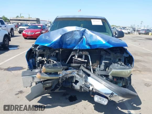 2003 Chevrolet Silverado 1500 LT с VIN 2GCEK19T331127000, выставлен на аукционе IAAI как лот 42131657 с пробегом 196 995 миль миль и . История ставок и продаж доступна на DreamBid. Изображение 6.