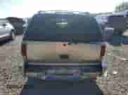 2000 Chevrolet Blazer LS z VIN 1GNCS13W7Y2376702, wystawiony jako Copart lot #52489605 z przebiegiem 137 692 mil mil oraz Szkoda całkowita • Salvage title. Historia ofert i sprzedaży dostępna na DreamBid. Obrazek 6.