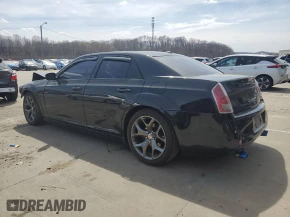 2014 Chrysler 300 S с VIN 2C3CCABT9EH352034, выставлен на аукционе Copart как лот 50960555 с пробегом 163 916 миль миль и Списание • Salvage title. История ставок и продаж доступна на DreamBid. Изображение 2.