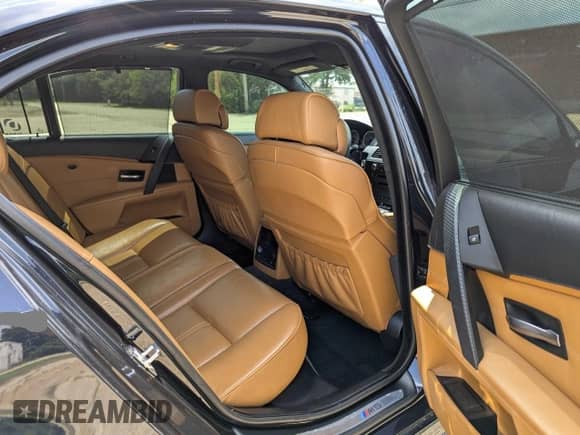 2007 BMW 5 Series M5 с VIN WBSNB93537CX07705, выставлен на аукционе Copart как лот 67667945 с пробегом 94 004 миль миль и Списание • Salvage title. История ставок и продаж доступна на DreamBid. Изображение 6.