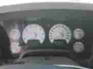 2007 Dodge 1500 SLT z VIN 3D7KR19D17G809089, wystawiony jako Copart lot #81653915 z przebiegiem 219 573 mil mil oraz Szkoda całkowita • Salvage title. Historia ofert i sprzedaży dostępna na DreamBid. Obrazek 9.