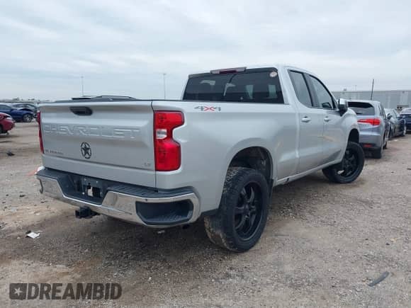 2020 Chevrolet Silverado 1500 LT with VIN 1GCRYDEDXLZ200399, listed as a IAAI auction lot 41320534 with 98,895 mi miles and . Bid and sale history available at DreamBid. Image 4.