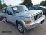 2008 Jeep Commander Limited с VIN 1J8HG58278C182722, выставлен на аукционе IAAI как лот 43174800 с пробегом 141 180 миль миль и . История ставок и продаж доступна на DreamBid. Изображение 1.