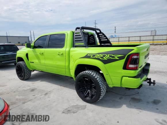 2023 Ram 1500 TRX z VIN 1C6SRFU94PN536609, wystawiony jako Copart lot #86865605 z przebiegiem 24 713 mil mil oraz Czysty tytuł • Clean title. Historia ofert i sprzedaży dostępna na DreamBid. Obrazek 2.