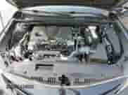 2021 Toyota Camry SE z VIN 4T1S11AK7MU455076, wystawiony jako Copart lot #59382545 z przebiegiem 118 763 mil mil oraz Szkoda całkowita • Salvage title. Historia ofert i sprzedaży dostępna na DreamBid. Obrazek 11.