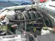 2006 Ford Explorer XLT z VIN 1FMEU73836UB19212, wystawiony jako IAAI lot #42771892 z przebiegiem 168 113 mil mil oraz . Historia ofert i sprzedaży dostępna na DreamBid. Obrazek 18.