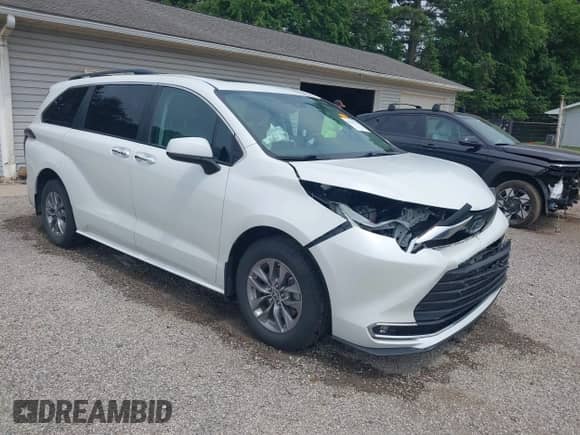 2023 Toyota Sienna XLE z VIN 5TDYSKFC1PS078997, wystawiony jako IAAI lot #42435311 z przebiegiem 53 987 mil mil oraz . Historia ofert i sprzedaży dostępna na DreamBid. Obrazek 1.