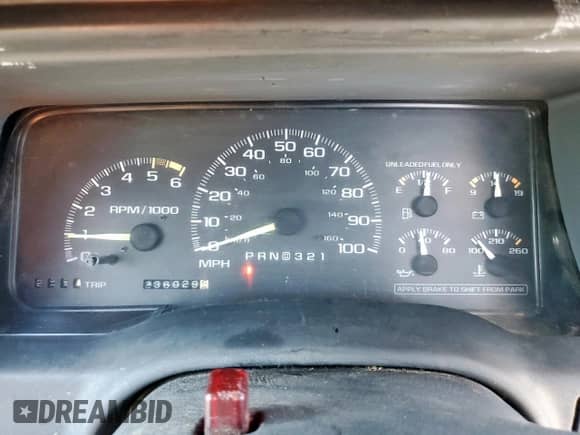 1996 Chevrolet Silverado 1500 with VIN 1GCEC14W0TZ130166, listed as a Copart auction lot 80918325 with 236,029 mi miles and Salvage title. Bid and sale history available at DreamBid. Image 9.