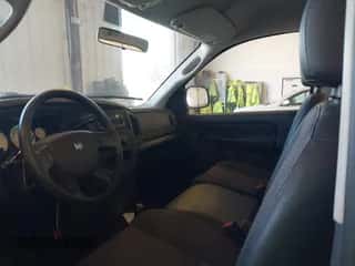 2004 Dodge 1500 ST z VIN 1D7HU16N84J243626, wystawiony jako IAAI lot #43255786 z przebiegiem 58 854 mil mil oraz . Historia ofert i sprzedaży dostępna na DreamBid. Obrazek 5.