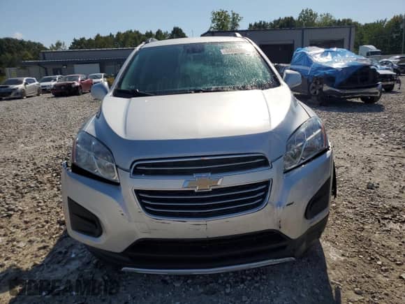 2016 Chevrolet Trax LT z VIN 3GNCJLSB3GL148996, wystawiony jako Copart lot #84029895 z przebiegiem 110 606 mil mil oraz Czysty tytuł • Clean title. Historia ofert i sprzedaży dostępna na DreamBid. Obrazek 5.