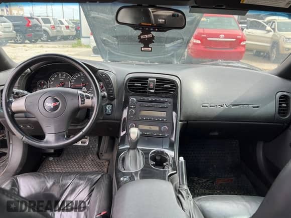 2009 Chevrolet Corvette 1LT с VIN 1G1YY25W295102705, выставлен на аукционе Copart как лот 73734494 с пробегом 155 521 миль миль и Чистый • Clean title. История ставок и продаж доступна на DreamBid. Изображение 9.