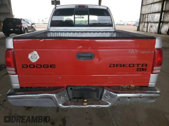 2002 Dodge Dakota SLT with VIN 1B7HL48N42S519724, listed as a Copart auction lot 55533895 with 313,644 mi miles and Clean title. Bid and sale history available at DreamBid. Image 6.