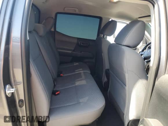 2021 Toyota Tacoma SR с VIN 3TYAX5GN2MT031532, выставлен на аукционе Copart как лот 81696855 с пробегом 23 073 миль миль и Списание • Salvage title. История ставок и продаж доступна на DreamBid. Изображение 10.