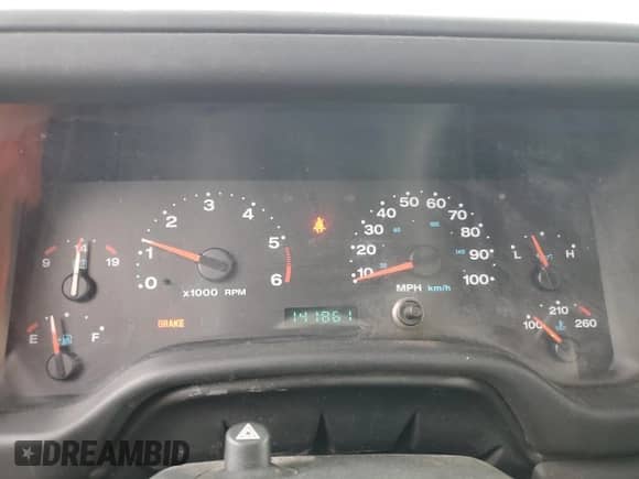 2006 Jeep Wrangler SE z VIN 1J4FA29S66P786288, wystawiony jako Copart lot #49547055 z przebiegiem 141 861 mil mil oraz Czysty tytuł • Clean title. Historia ofert i sprzedaży dostępna na DreamBid. Obrazek 9.