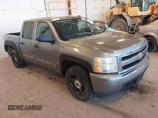 2007 Chevrolet Silverado 1500 LS с VIN 2GCEK13C571501993, выставлен на аукционе IAAI как лот 41984825 с пробегом Не указан миль и . История ставок и продаж доступна на DreamBid. Изображение 1.