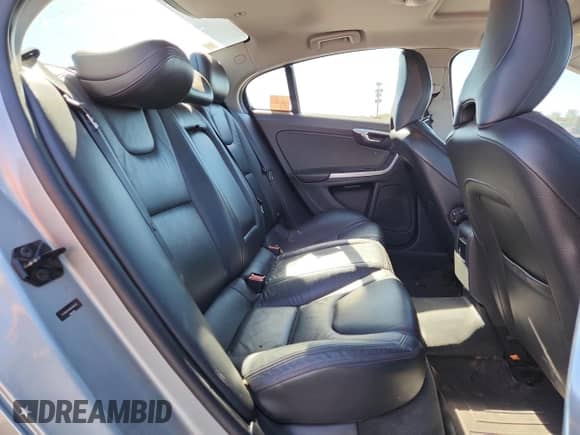 2013 Volvo S60 T6 R-Design Platinum с VIN YV1902FH1D2230439, выставлен на аукционе Copart как лот 85838645 с пробегом 62 484 миль миль и Списание • Salvage title. История ставок и продаж доступна на DreamBid. Изображение 10.