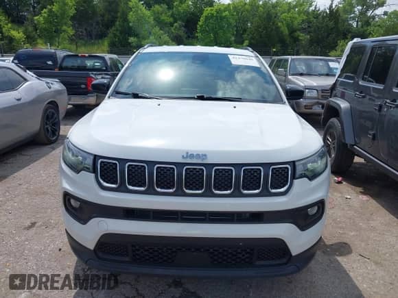 2023 Jeep Compass Latitude с VIN 3C4NJDBN5PT514975, выставлен на аукционе IAAI как лот 42470040 с пробегом 88 313 миль миль и . История ставок и продаж доступна на DreamBid. Изображение 12.