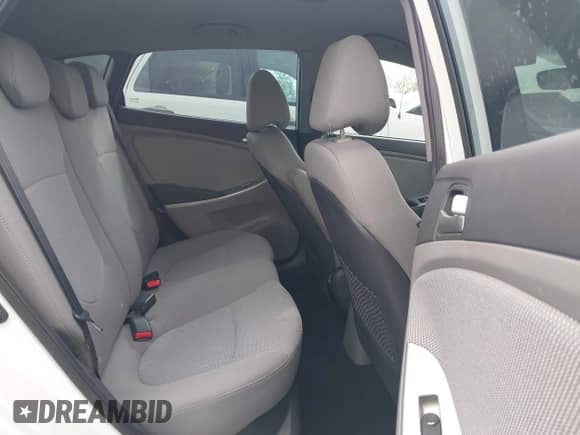 2014 Hyundai Accent GS с VIN KMHCT5AE9EU164113, выставлен на аукционе IAAI как лот 43131217 с пробегом 116 039 миль миль и . История ставок и продаж доступна на DreamBid. Изображение 8.