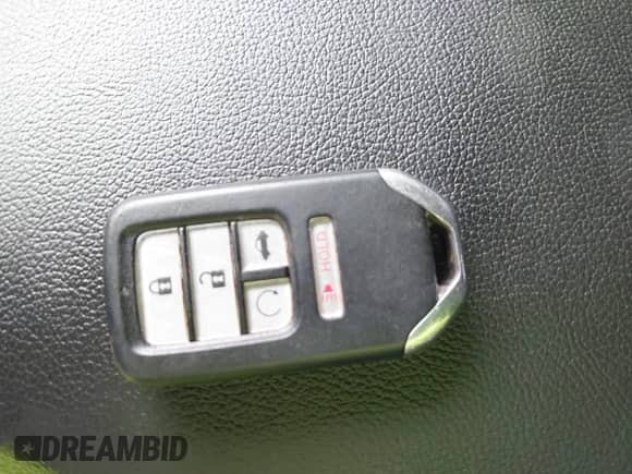 2021 Honda Accord Touring z VIN 1HGCV3F91MA009779, wystawiony jako IAAI lot #42677256 z przebiegiem 92 142 mil mil oraz . Historia ofert i sprzedaży dostępna na DreamBid. Obrazek 11.