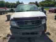 2003 Ford F-150 XL с VIN 1FTRF17W13NB19155, выставлен на аукционе Copart как лот 64179015 с пробегом 172 189 миль миль и Списание • Salvage title. История ставок и продаж доступна на DreamBid. Изображение 5.